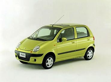 Унаа сатуу: Chevrolet : 2012 г., 3 л, Кол менен иштөөчү, Бензин, Хетчбек — 1