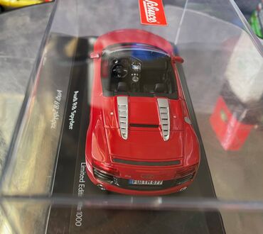 Avtomobil modelləri: Коллекционная модель AUDI R8 V10 Spyder Red 2012 Limited Edition — 11