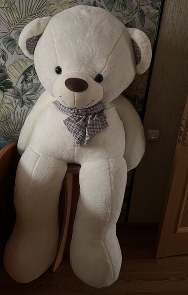 игрушка медведь: Продаю плюшевого медведя (1,5 м) в идеальном состоянии