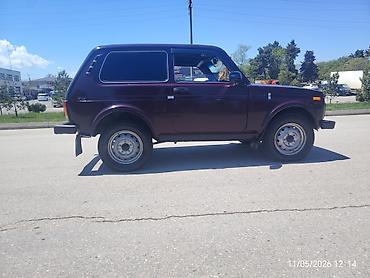 m50 i moti: VAZ (LADA) 4x4 Niva: 1.7 l | 2000 il 10000 km Universal — 4