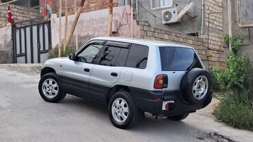 toyota korola: Toyota RAV4: 2 l | 1996 il Ofrouder/SUV