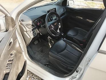peugeot partner: Chevrolet Spark: 2016 г., 0.1 л, Автомат, Бензин, Хэтчбэк — 4
