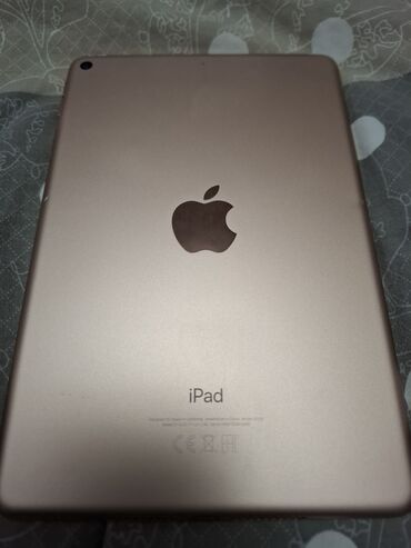 Сковородки: Apple iPad planşeti – qızılı (rose gold) rəngdə. Xüsusiyyətlər: -