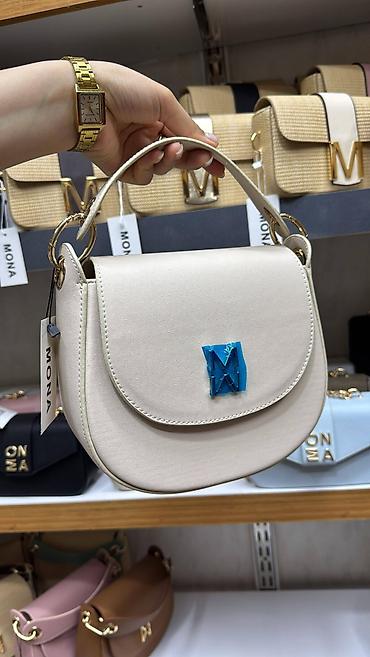 Torbe: Ženska torba „MONA“ – polukružni crossbody/shoulder model - Dizajn — 5