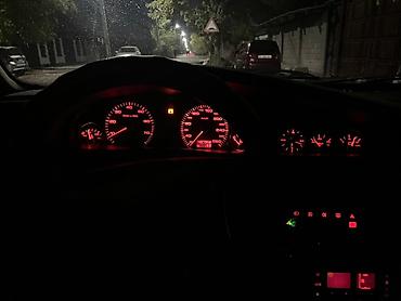 а 8: Audi A6: 1995 г., 2.6 л, Автомат, Бензин, Седан — 5