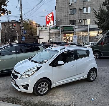 Chevrolet Spark: 2011 г., 1 л, Автомат, Бензин, Хэтчбэк