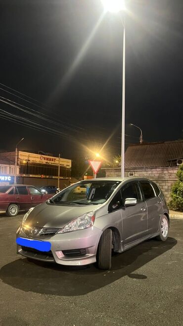 купить в рассрочку стиральную машину: Honda Fit: 2009 г., 1.5 л, Вариатор, Бензин, Хэтчбэк