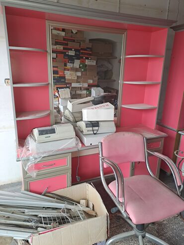 книжная полка купить: Mağaza salonu üçün komplekt vitrin-stol dəsti - Rəng: çəhrayı-boz -