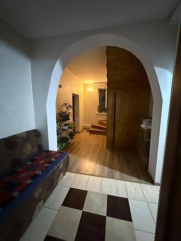 Продажа коттеджей и домов: Продается мансардный дом 140 м², фактически 4,2 соток, а по документам — 12