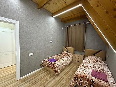 Günlük kirayə evlər: İstirahət üçün A‑frame tipli villa – şəxsi hovuzla - Memarlıq — 17
