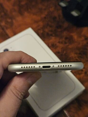 Apple iPhone: IPhone 11, 128 GB, Ağ, Face ID — 5