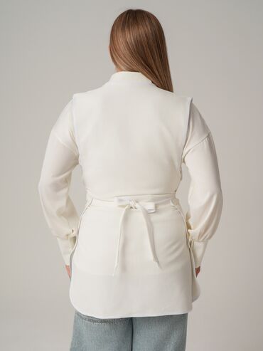 Спецодежда: Стильный и удобный фартук, созданный для ежедневной работы. Модель — 18