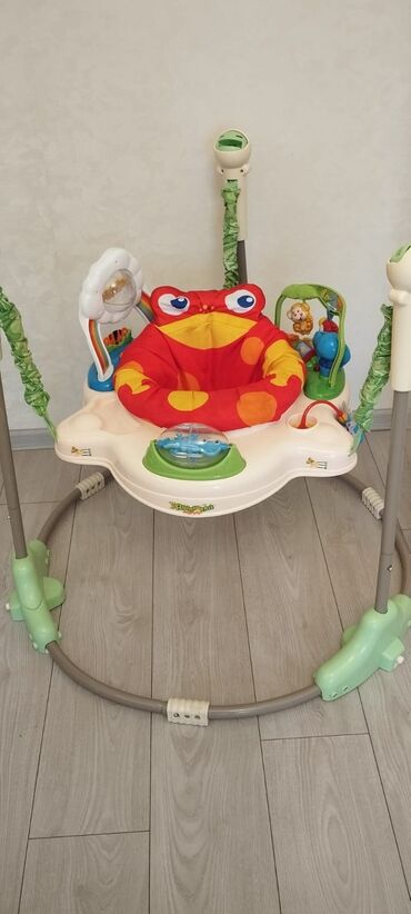 BYD: Fisher-Price Rainforest Jumperoo tipli uşaq tullanqaçı