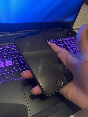 iphone 8 barter var: IPhone 8, 256 GB, Qara, Barmaq izi — 3