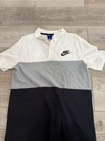 Футболки: Мужская футболка, M (EU 38), Nike, Б/у, цвет - Черный, Самовывоз