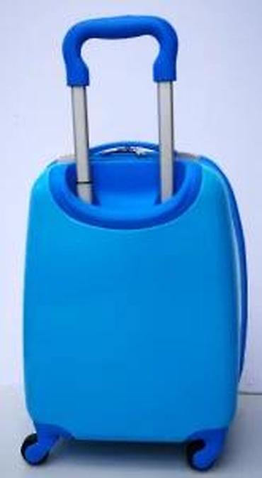 Putni koferi i torbe: Dečiji kofer u plavoj boji sa motivom Transformersa, idealan za — 13