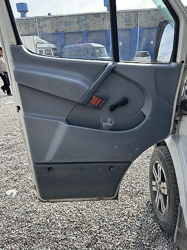 Легкий грузовой транспорт: Легкий грузовик, Mercedes-Benz, Стандарт, 3 т, Б/у at lalafo.kg — 8 Легкий грузовой транспорт: Легкий грузовик, Mercedes-Benz, Стандарт, 3 т, Б/у — 8