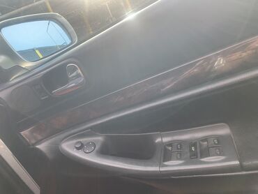 Audi: Audi A4: 1997 г., 2.6 л, Механика, Бензин, Седан at lalafo.kg — 7 Audi: Audi A4: 1997 г., 2.6 л, Механика, Бензин, Седан — 7