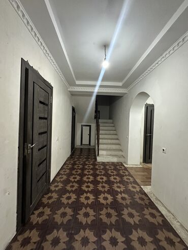 Продажа домов: Дом, 200 м², 5 комнат, Собственник, Косметический ремонт — 2