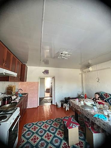 Продажа коттеджей и домов: Кочкор центрдан 5 бөлмөлүү үй сатылат. үйдүн көрүнүшү сүрөттөдүгөй — 11