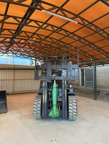 Погрузчики: Погрузчик, LiuGong, Колесный, Вилочный — 1