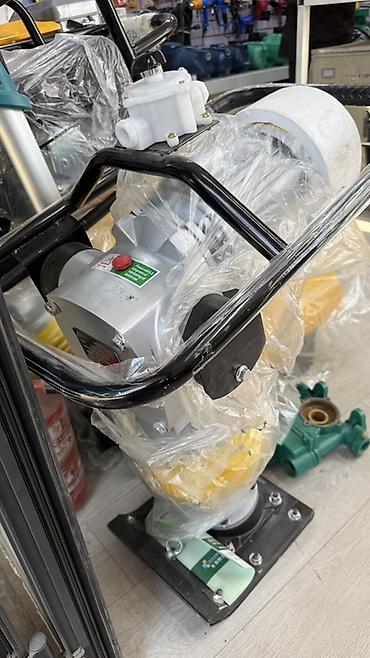 Трамбовка 220 вольт ATEC Вибротрамбовка (вибронога) бензиновая at lalafo.kg Трамбовка 220 вольт ATEC Вибротрамбовка (вибронога) бензиновая