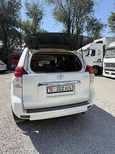 керме тоо: Toyota Land Cruiser Prado: 2012 г., Жол тандабас — 5