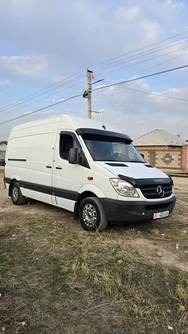 грузовой шиномонтаж на выезд: Mercedes-Benz Sprinter фургон, высокий и удлинённый. Основные