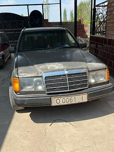 стоп мерс: Mercedes-Benz W124: 1990 г., Механика, Седан — 1