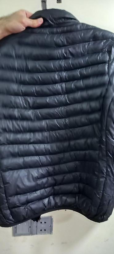 Верхняя одежда: Yüngül şişmə kişi gödəkçəsi - Rəng: tünd boz/navy - Ölçü: L (etiket — 3