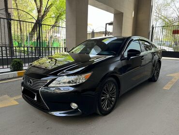 лексус кроссовер: Автомобиль Lexus ES – элегантный седан черного цвета. Этот автомобиль