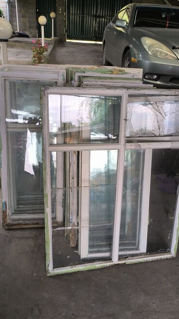 кухонный уголок бу бишкек: Деревянное окно, цвет - Белый, Б/у, 130 *54, Самовывоз