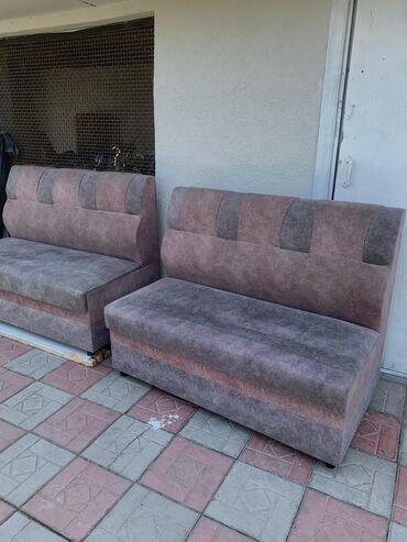 продам двуспальную кровать: Түз диван, Колдонулган, Үч кишилик