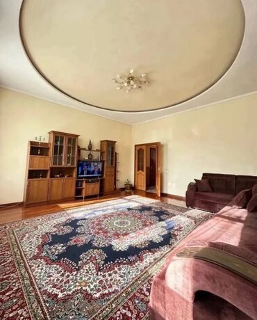продажа домов жилмассив кок жар бишкек: Дом, 200 м², 7 комнат, Собственник, Евроремонт