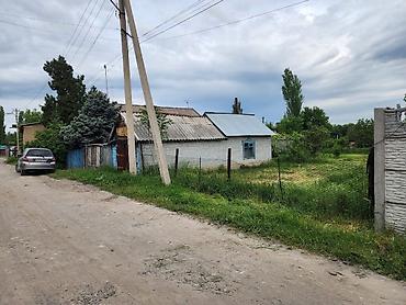 Продажа коттеджей и домов: Продаётся частный дом с приусадебным участком в селе Сокулук,площадь — 22