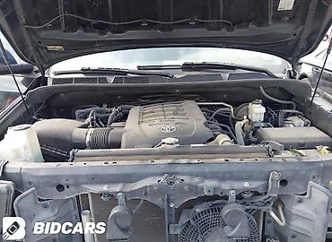 Scion: Toyota Sequoia: 2021 г., Автомат, Бензин, Внедорожник — 8