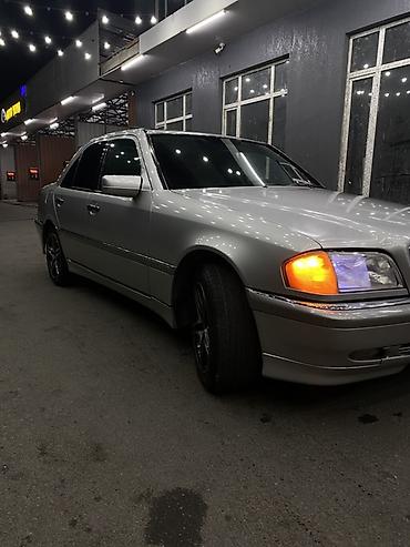 Nəqliyyat: Mercedes-Benz C 230: 2.3 l | 1999 il Sedan — 6