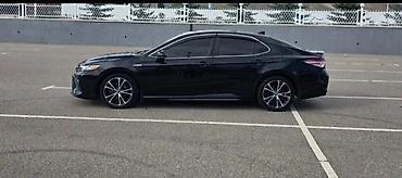 а 1: Сдается Toyota Camry 70 по суточно, по часовой. 18+, без прав — 3
