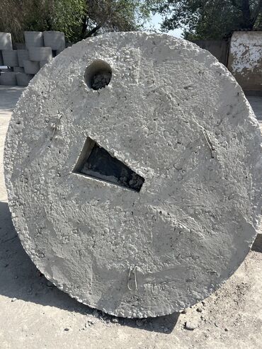 Железобетонные (ЖБИ) кольца для септика: Железобетонное (ЖБИ) кольцо для септика Размер: 110 x 90 x 9 см, Платная установка, В розницу — 13