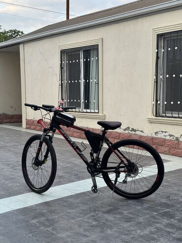 Şəhər velosipedləri: İşlənmiş Şəhər velosipedi Giant, 28", sürətlərin sayı: 12, Ünvandan götürmə — 6