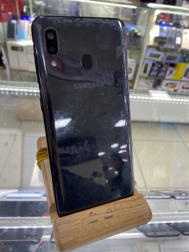 купить телефон самсунг с22: Samsung Galaxy A20, Б/у, 32 ГБ, цвет - Черный, 2 SIM