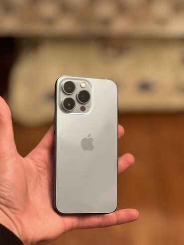 profil şəkilləri: IPhone 13 Pro, 128 GB, Sierra Blue, Zəmanət, Simsiz şarj, Face ID
