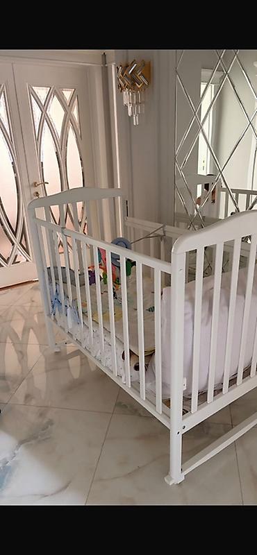 Manejlər: Uşaq beşiyi yeni kimidir. Mothercareden alinib. Təmiz taxtadandı — 1