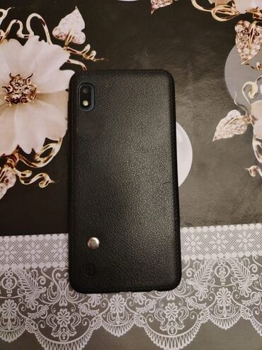 Samsung Galaxy A10, 32 ГБ, цвет - Черный