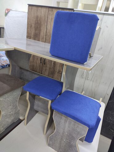 Кухонные столы: Столы Столы кухонные из российкого материала Длина 1.10 Ширина 65 — 10