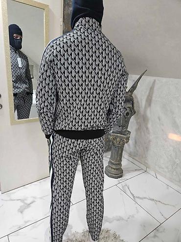 Trenerke: Komplet trenerka Vrhunski kvalitet Velicine S m l xl xxl Cena 5800 — 9