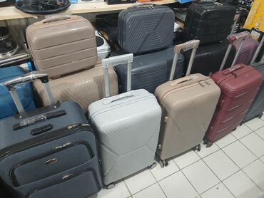 Çamadanlar: Sərnişin çamadan dəsti – Billa model - Ölçülər: 3’lük dəst (böyük — 21