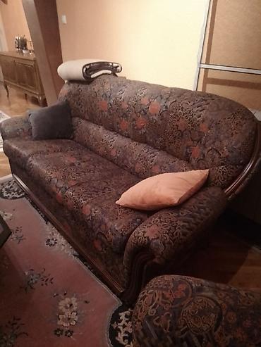 Stilske garniture: Garnitura za dnevnu sobu – trosed + dve fotelje - Klasičan model sa — 2