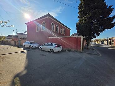 Həyət evləri və villalar: 6 otaqlı, 99 kv. m, Orta təmir — 9