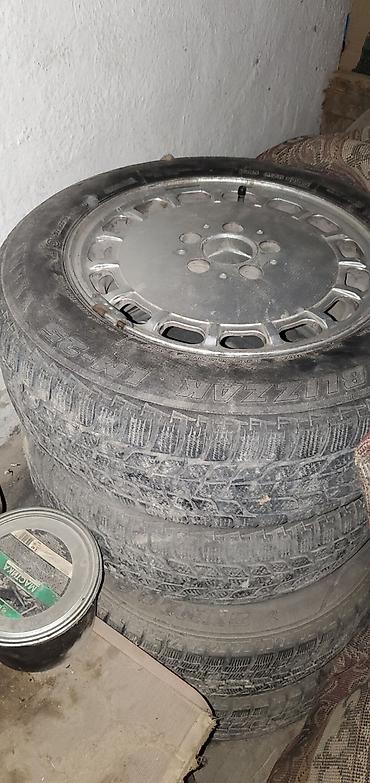 toyota cube: Комплект зимних шин Bridgestone Blizzak LM-25 на дисках. - — 2
